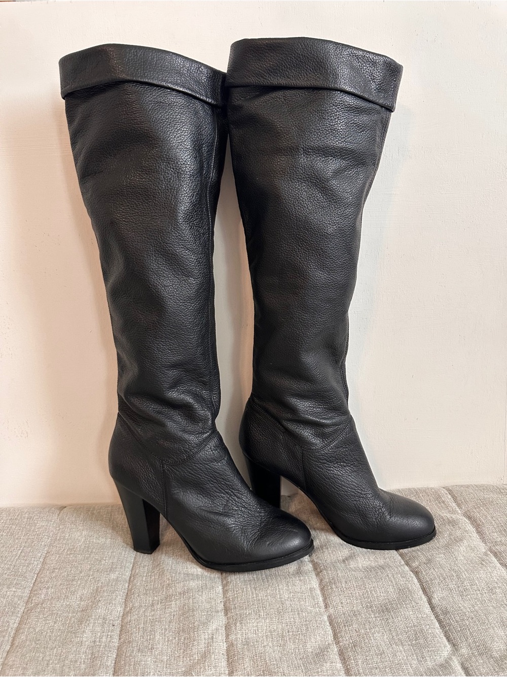 Colin Stuart High Heel Black Leather Boots Pull On Knee High Women’s Sz 9